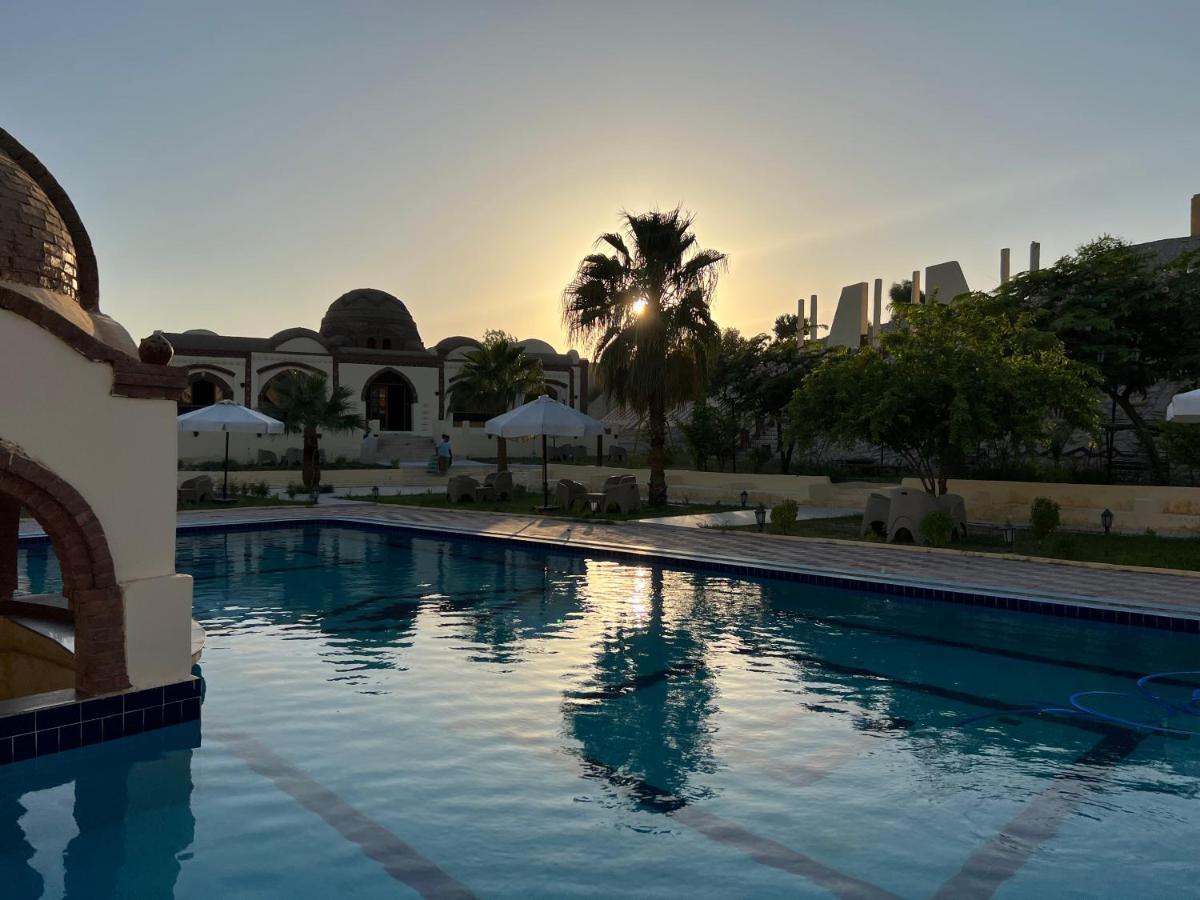 Elphardous Oasis Hotel Louxor Extérieur photo